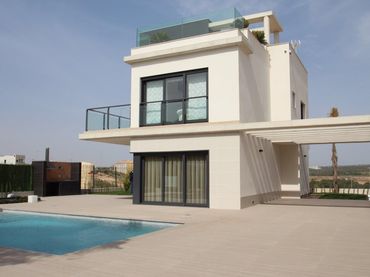 Chalet con piscina en venta en San Miguel de Salinas