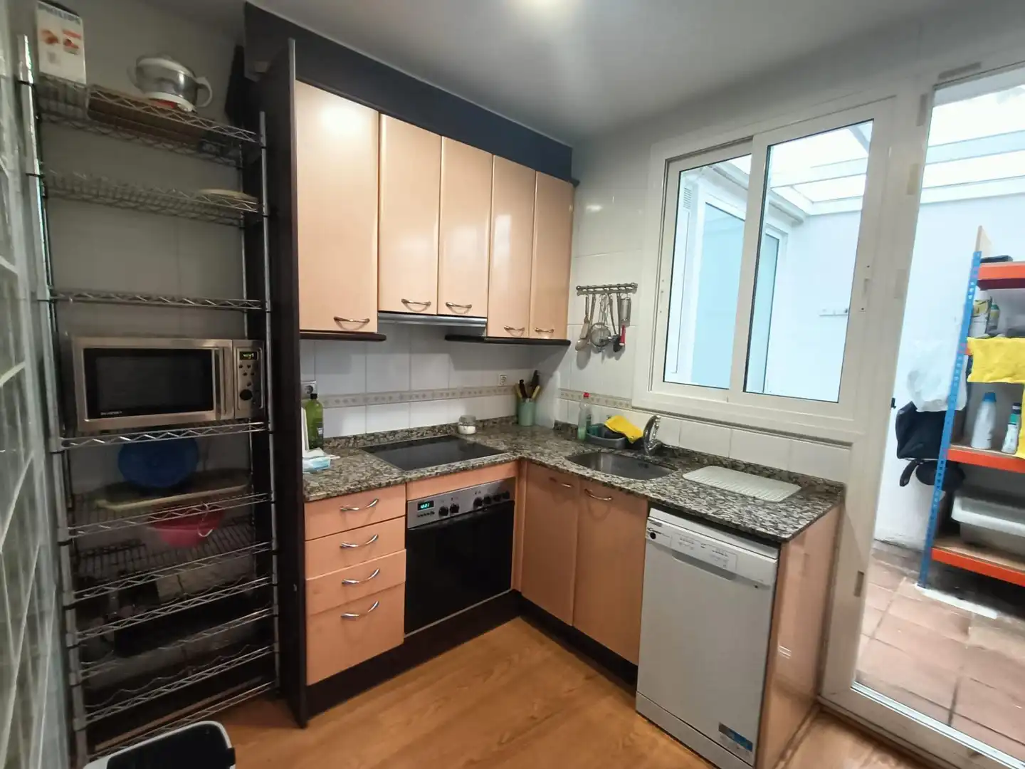 Küche von Haus oder Chalet zum Verkauf in Badalona mit Klimaanlage, Heizung und Parkett