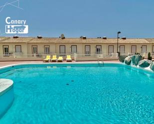 Piscina de Casa adosada en venda en Arona amb Aire condicionat i Terrassa