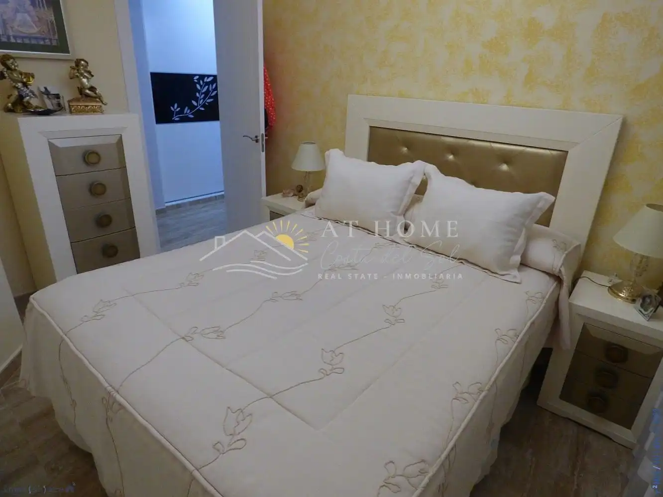 Habitación de Casa o chalet en venta en Nerja con Aire acondicionado, Calefacción y Jardín privado