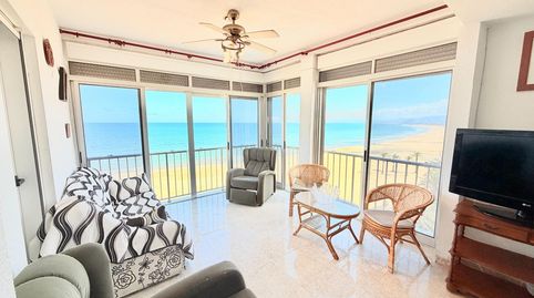 ESPECTACULAR VIVIENDA EN PRIMERA LÍNEA DE PLAYA CON VISTAS PANORÁMICAS A TODA LA BAHÍA DE CULLERA
