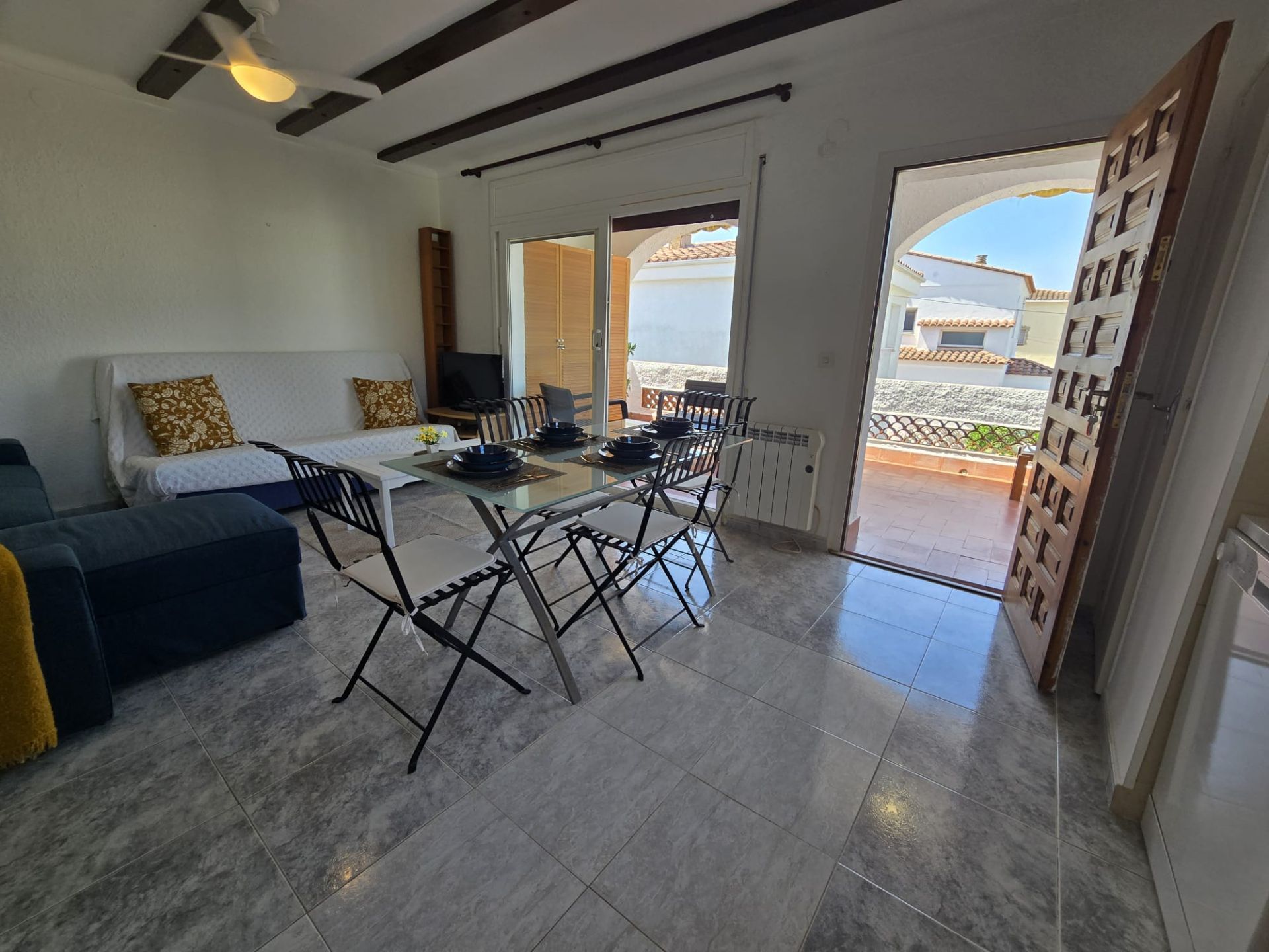 Apartament en venda en Empuriabrava amb Aire condicionat, Terrassa i Moblat