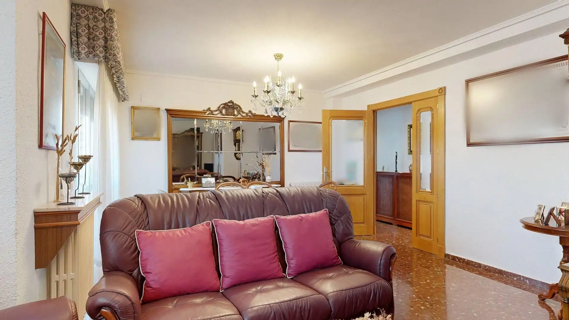 Casa o chalet en venta en Calle VAL DE LA CUEVA, Cadrete