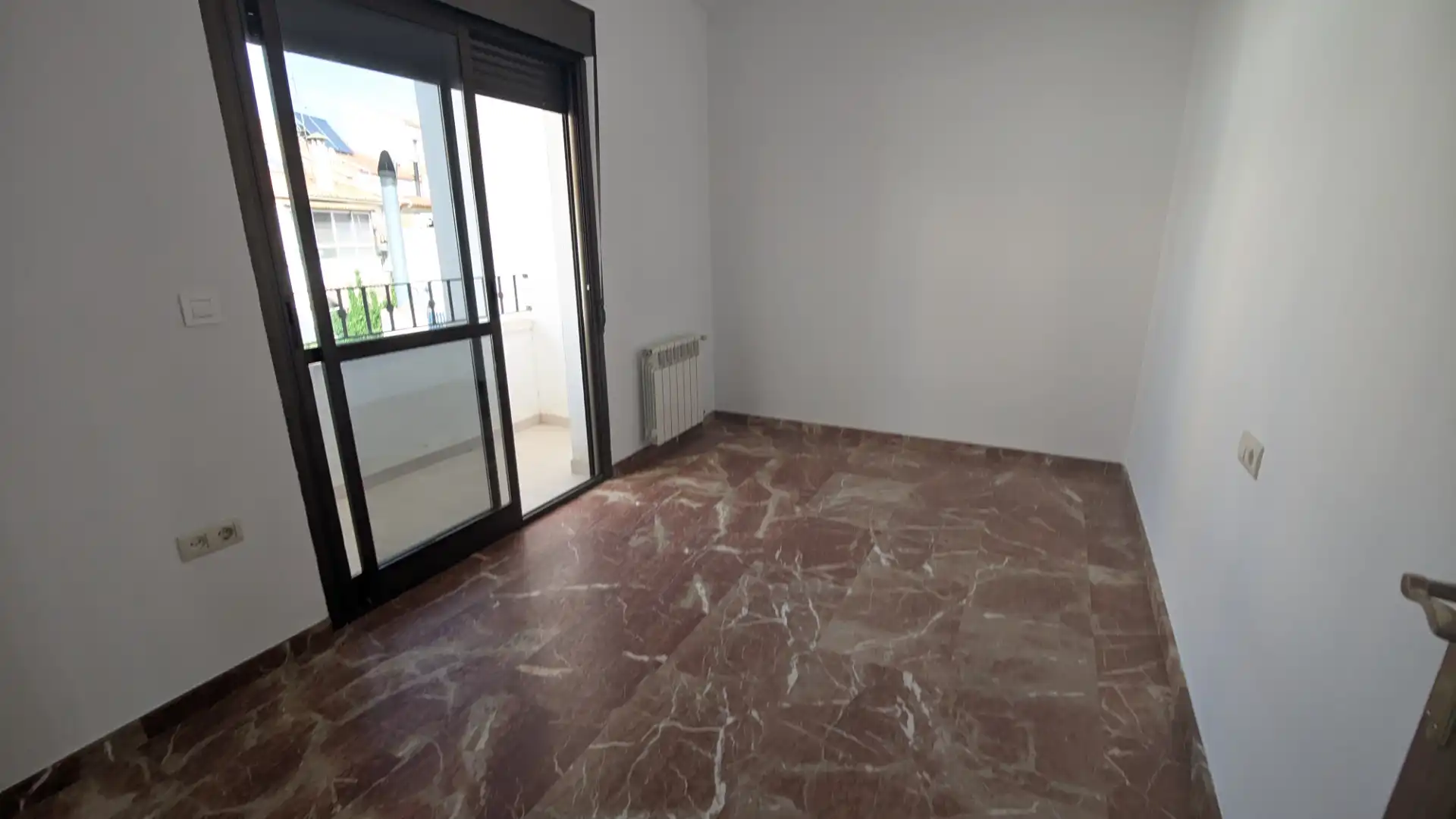 Casa adosada en venta en Guadix con Calefacción