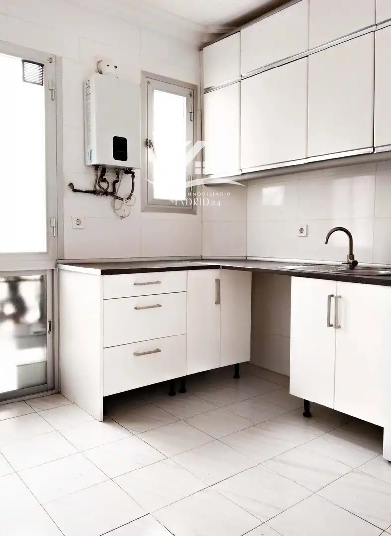 Cocina de Piso en venta en Madrid con Aire acondicionado y Calefacción