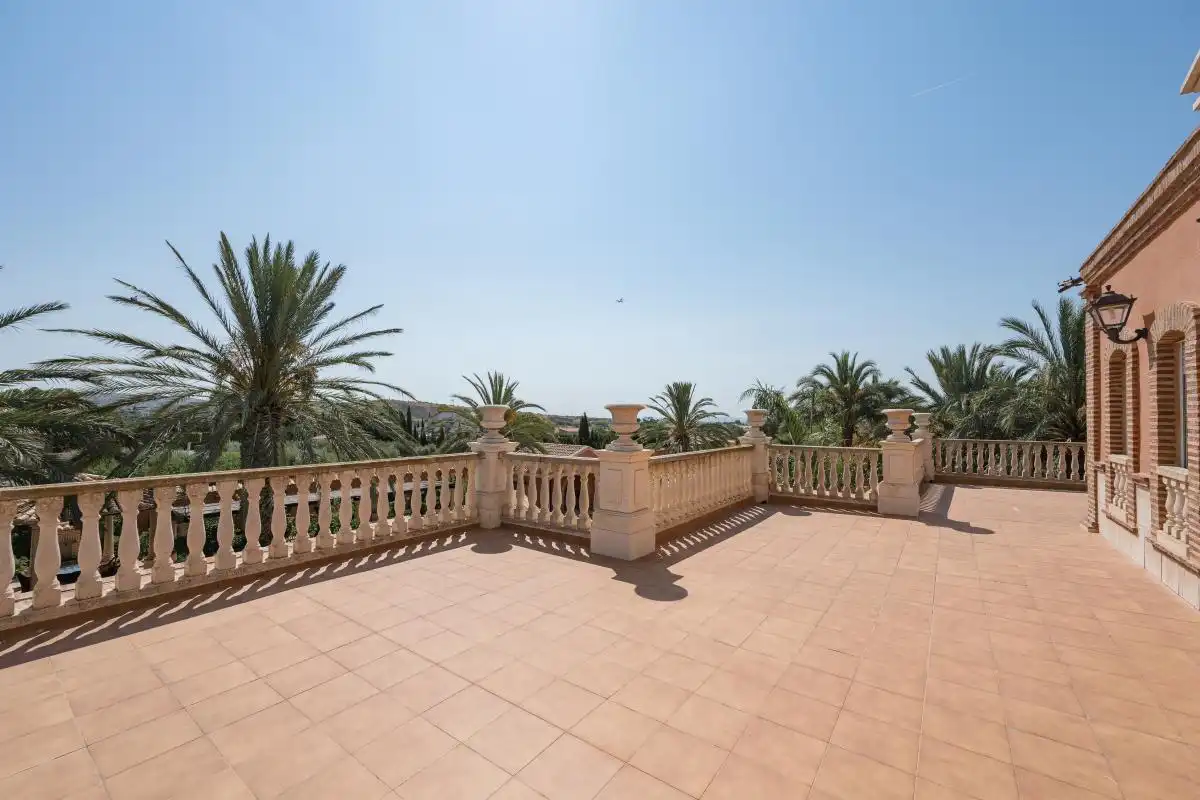 Terrassa de Casa o xalet en venda en Elche / Elx amb Aire condicionat, Calefacció i Jardí privat