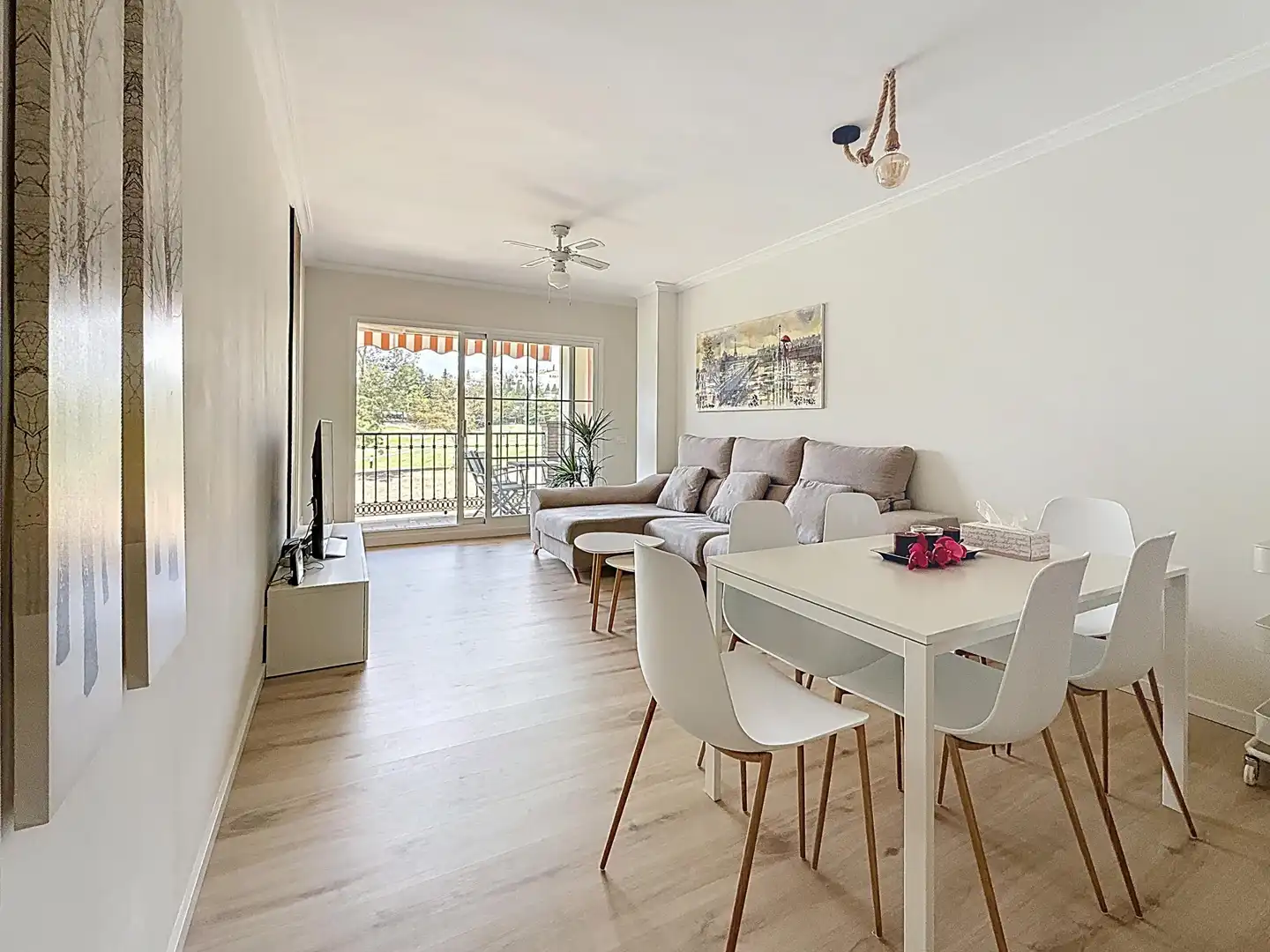 Sala de estar de Apartamento en venta en Mijas con Aire acondicionado, Calefacción y Jardín privado