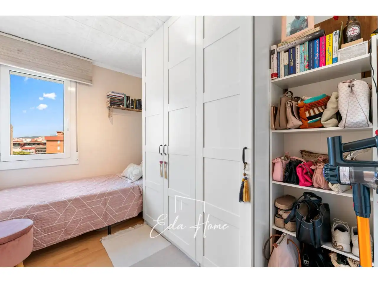 Bedroom of Flat for sale in Cornellà de Llobregat  with Air Conditioner, Heating and Parquet flooring