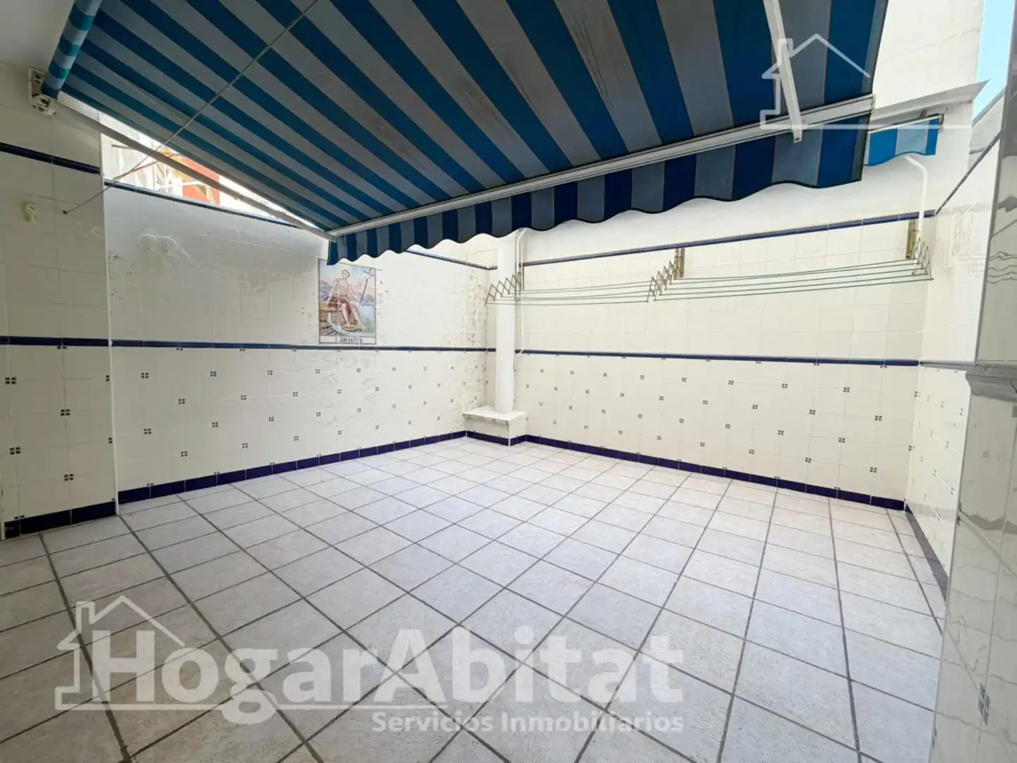 Parking of Flat for sale in Torrent  with Air Conditioner, Terrace and Furnished