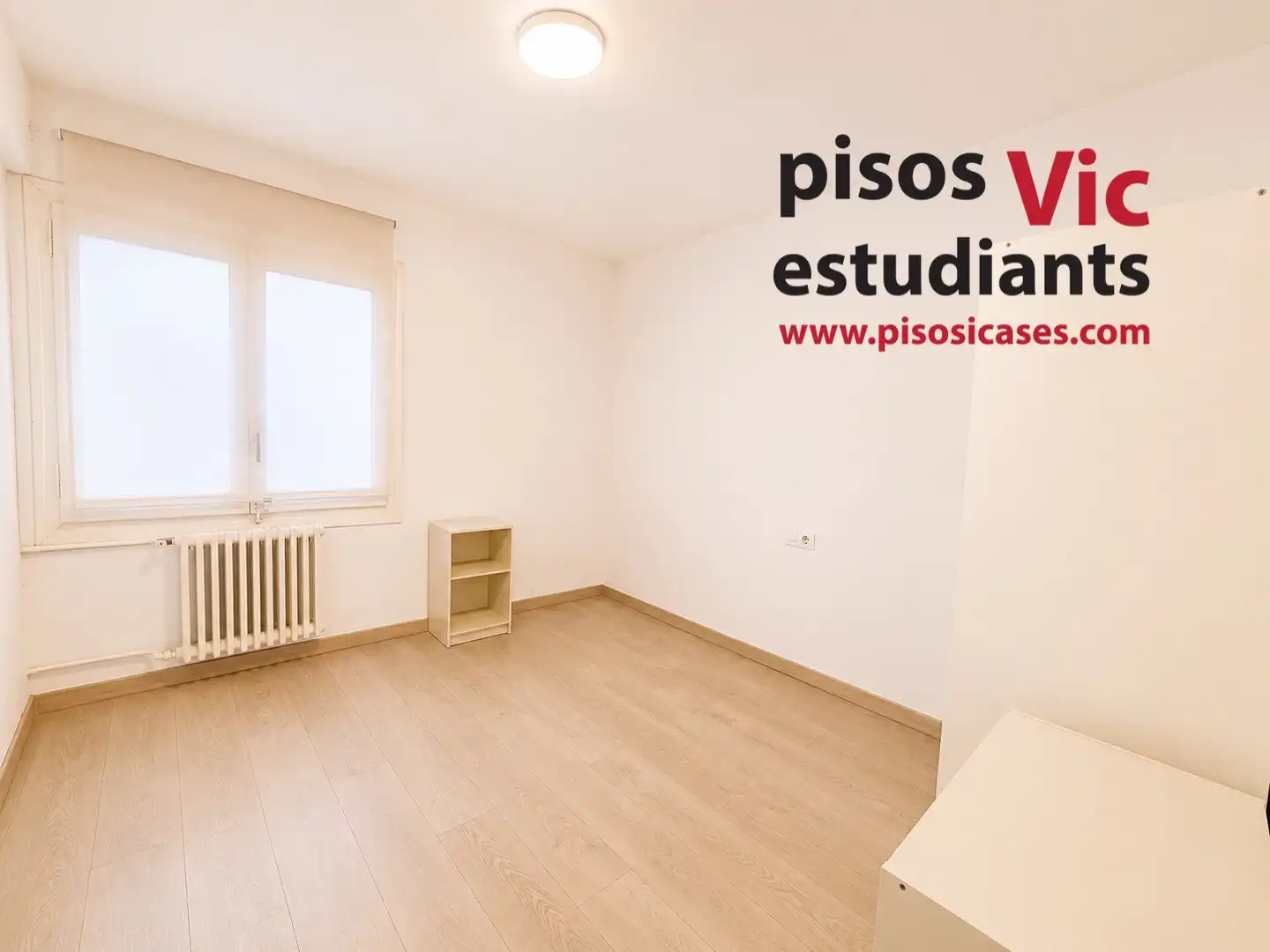 Piso de alquiler en Vic con Calefacción, Amueblado y Horno
