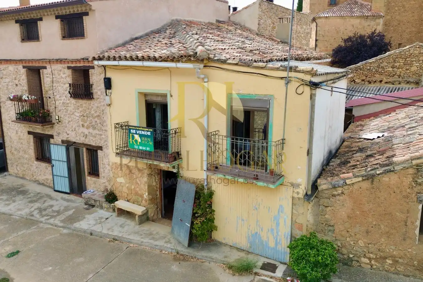 Exterior view of Houses for sale in Prados Redondos  with Storage room and Internet