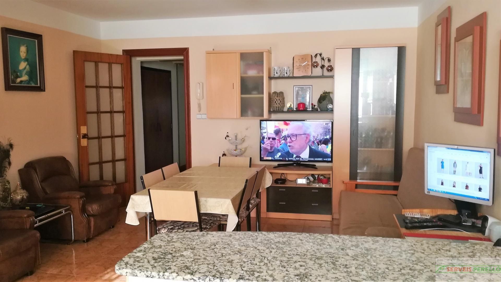 Sala d'estar de Casa o xalet en venda en Bell-lloc d'Urgell