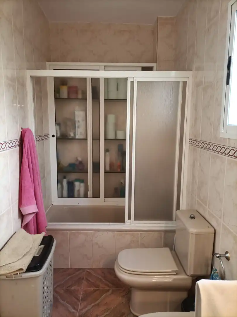 Bathroom of Houses for sale in Castellnovo  with Terrace, Swimming Pool and Furnished