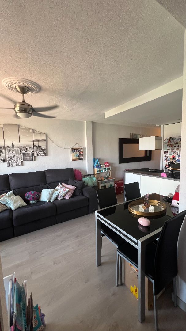 Living room of Flat for sale in Málaga Capital  with Air Conditioner, Terrace and Oven