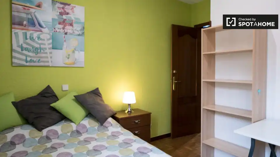 Bedroom of Flat for rent in Alcalá de Henares  with Air Conditioner, Heating and Furnished