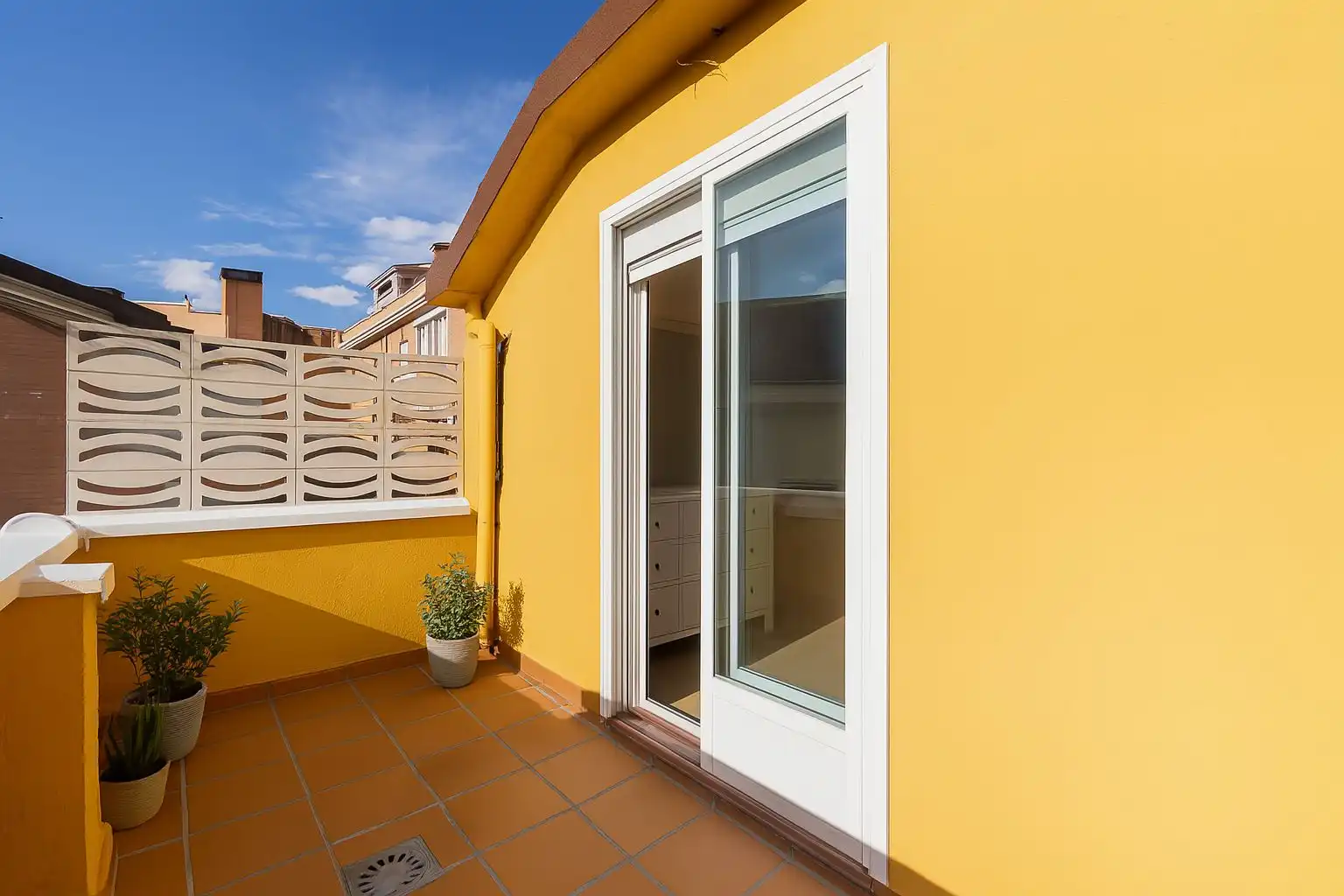Duplexes for sale in Travesía Isla de Formosa, Tres Olivos - Valverde