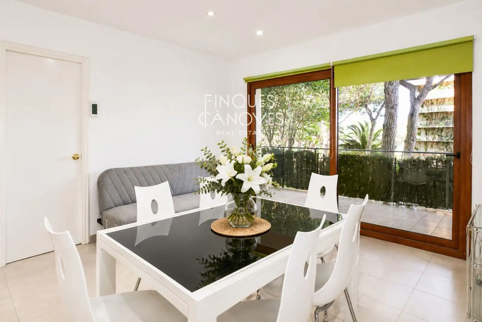 Comedor de Apartamento en venta en Castell d'Aro, Platja d'Aro i s'Agaró con Aire acondicionado, Terraza y Trastero