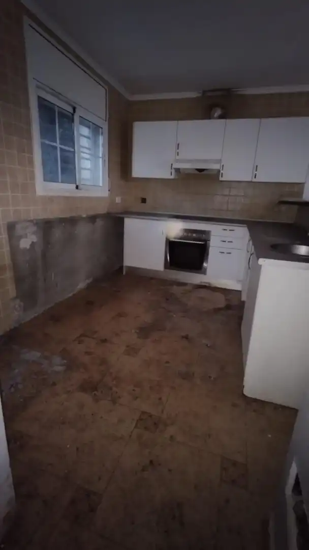 Cuina de Casa o xalet en venda en Tordera amb Jardí privat, Parquet i Terrassa
