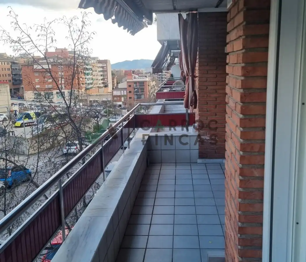 Pis amb terrassa en venda a Carrer de Joan Lluís Vives