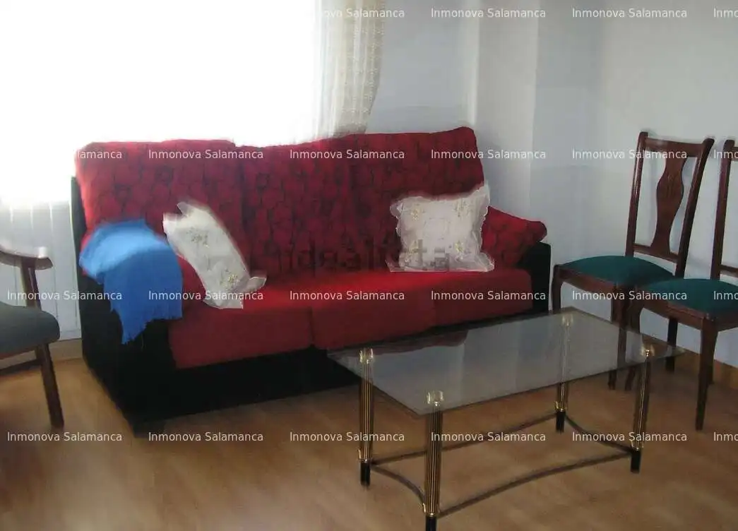 Living room of Flat for rent in Almendra  with Heating and Furnished