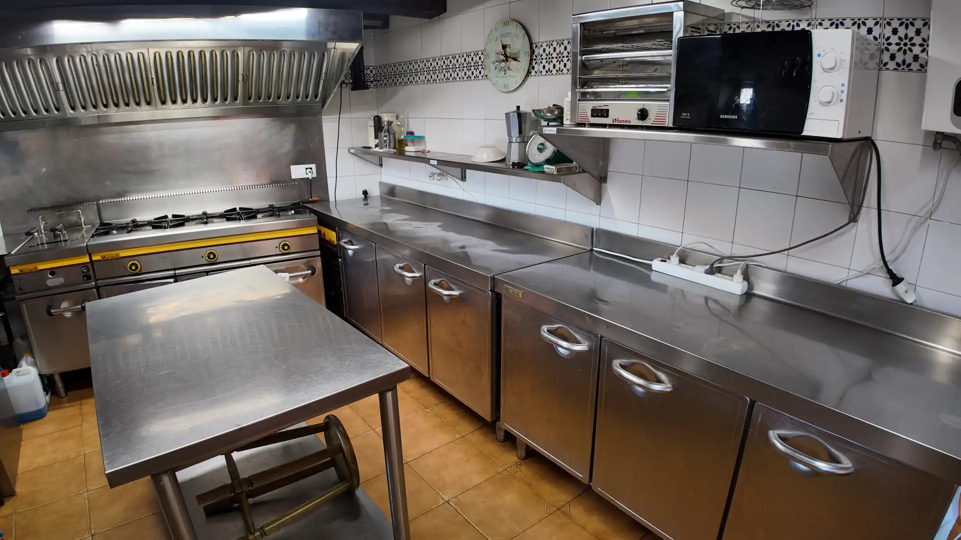 Cocina de Edificio en venta en Valderredible