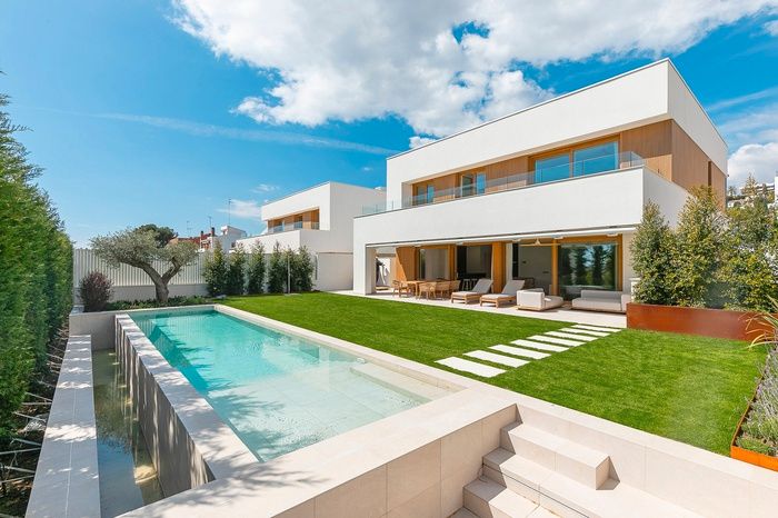 Casa o xalet en venda a Passeig Isaac Albéniz, 11, Vallpineda - Santa Bárbara