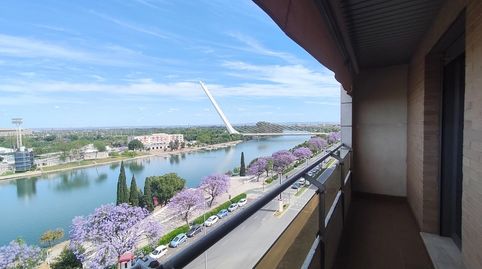 Foto 3 de Piso de alquiler en Doctor Barraquer - G. Renfe - Policlínico, Sevilla Capital