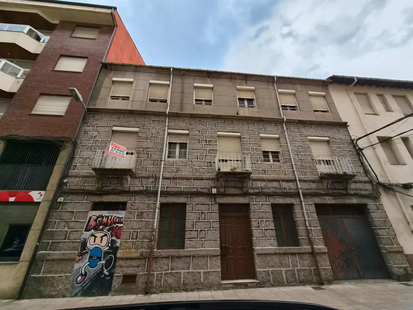 Außenansicht von Residential zum Verkauf in Ponferrada