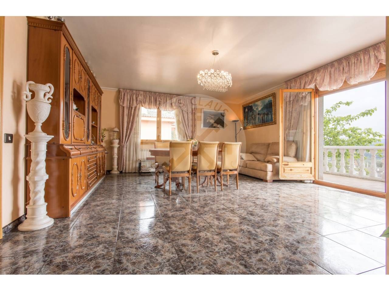 Sala d'estar de Casa o xalet en venda en Sant Vicenç de Castellet amb Calefacció, Jardí privat i Terrassa