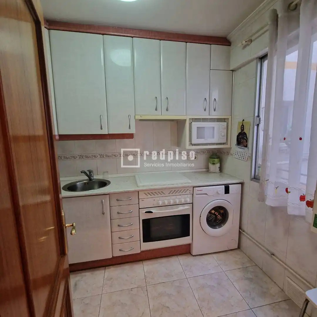 Kitchen of Flat for sale in Madrid  with Heating and Parquet flooring
