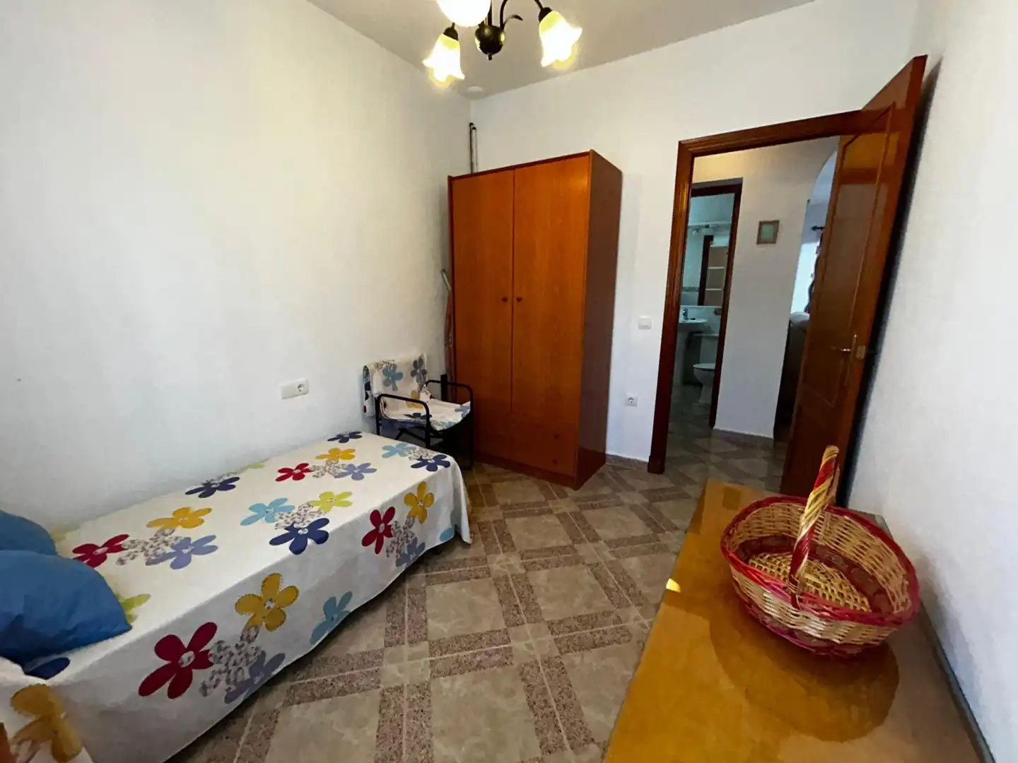 Dormitori de Casa o xalet en venda en Chiclana de la Frontera amb Jardí privat, Terrassa i Traster