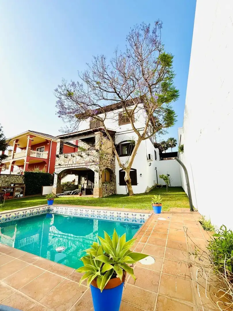 Vista exterior de Casa o chalet en venta en Algeciras
