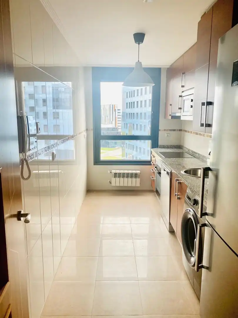 Kitchen of Flat for rent in Oviedo   with Heating, Storage room and Furnished