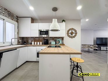 Wohnung mit Aufzug zum Verkauf in Paseo de Almeria