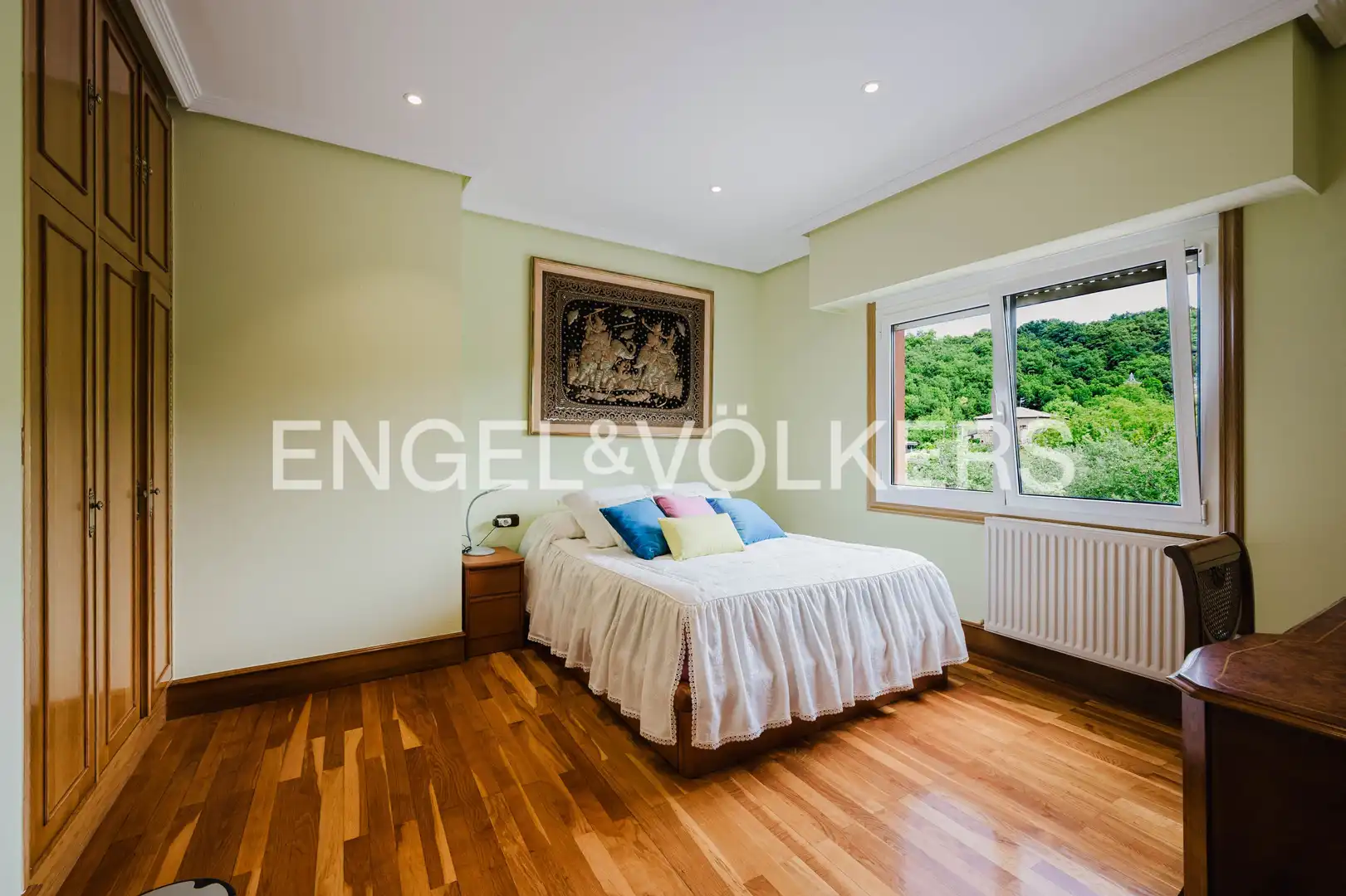 Bedroom of Houses for sale in Donostia - San Sebastián   with Air Conditioner, Heating and Private garden