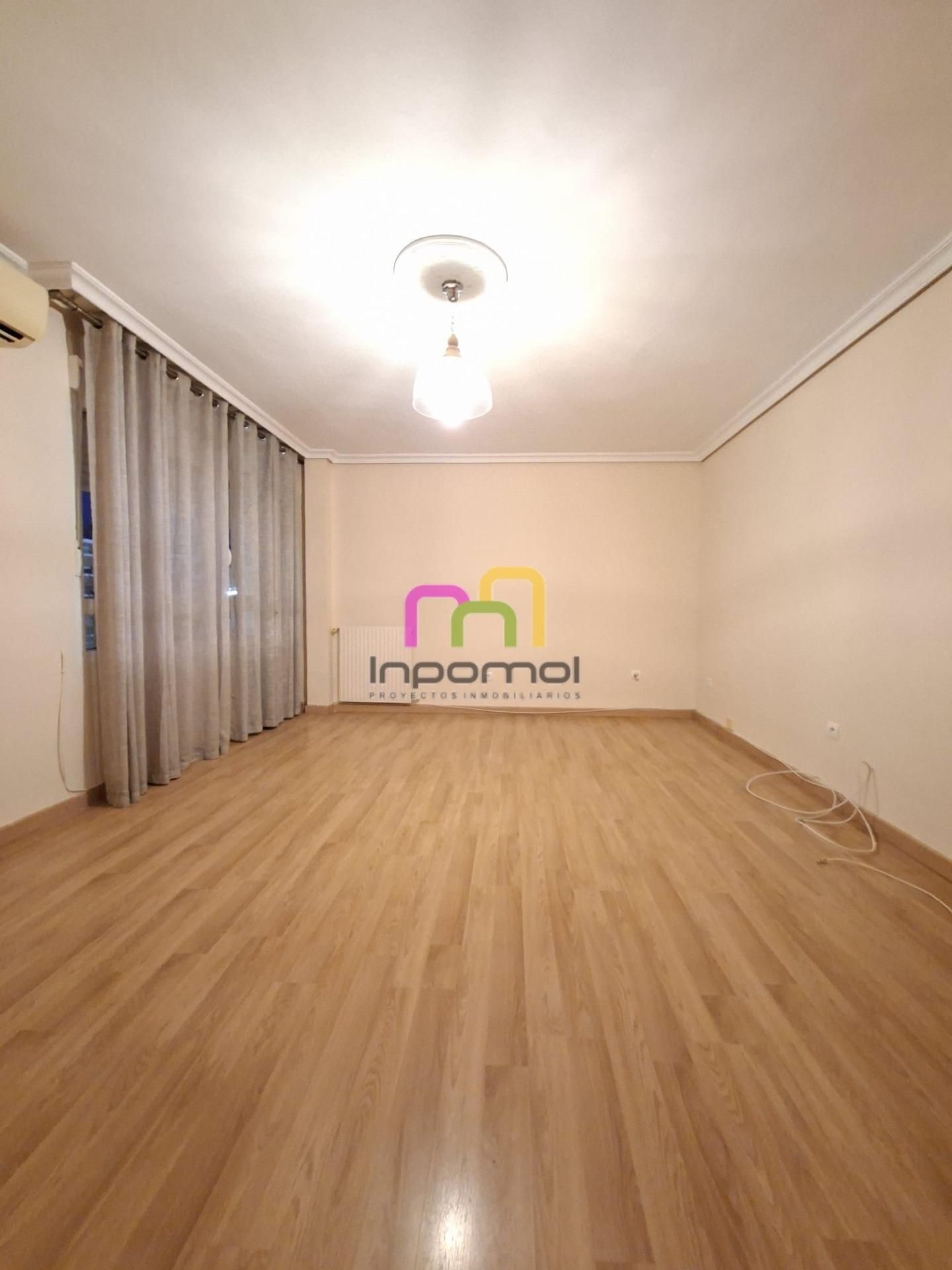 Dormitori de Apartament de lloguer en Badajoz Capital amb Aire condicionat i Calefacció