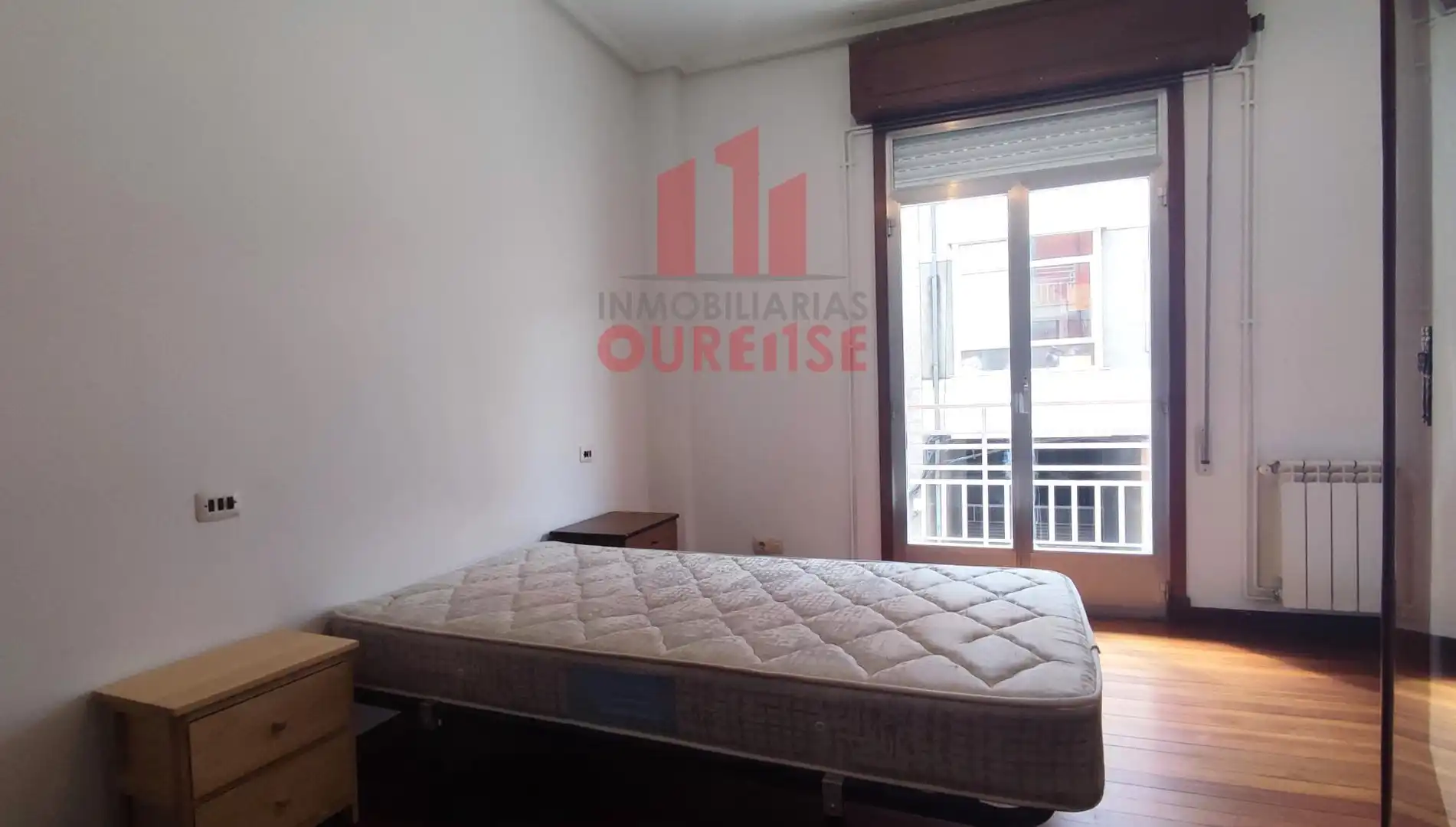 Habitación de Piso de alquiler en Ourense Capital  con Calefacción, Amueblado y Balcón