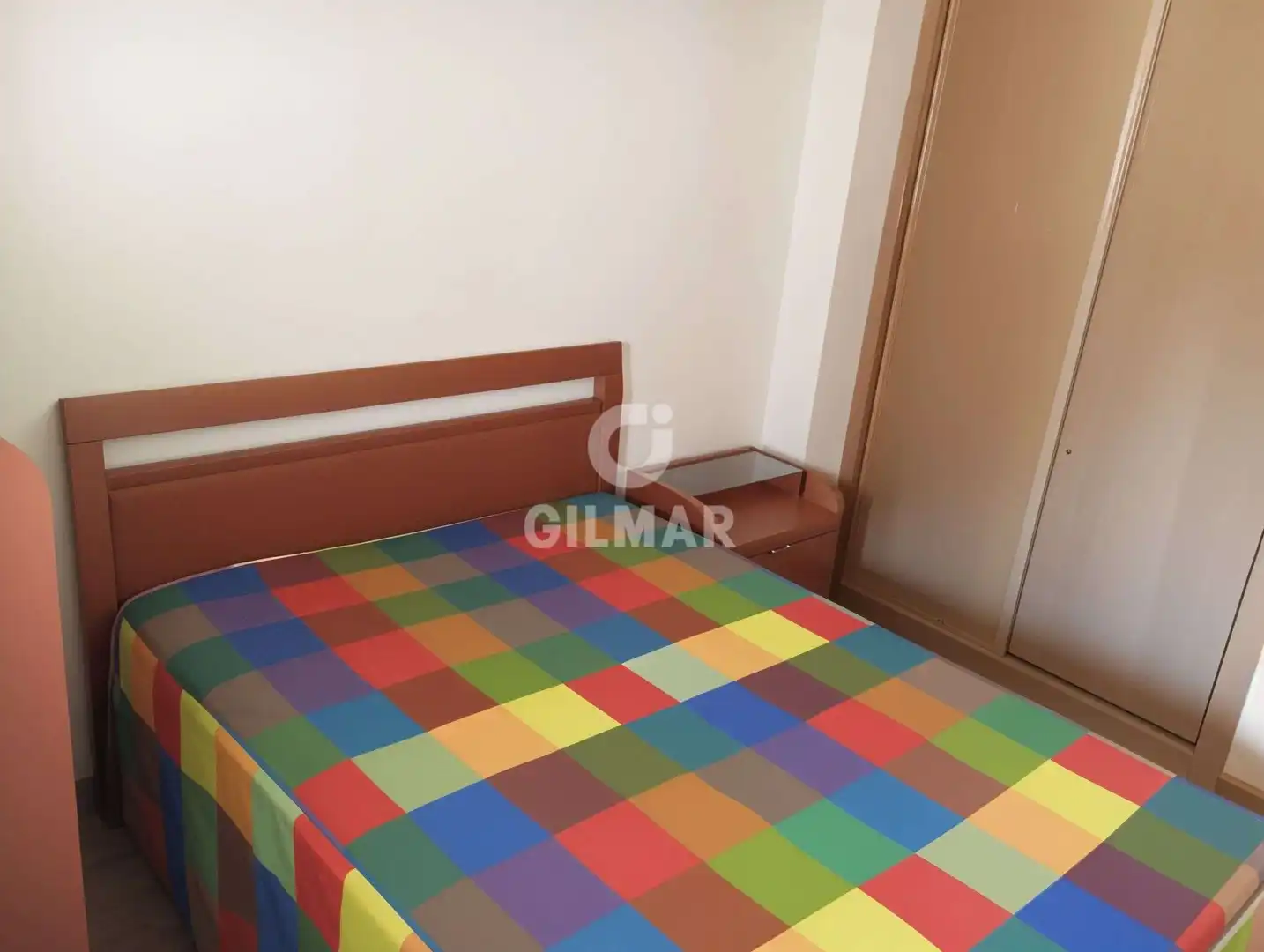 Habitación de Piso en venta en Madrid con Calefacción y Jardín privado