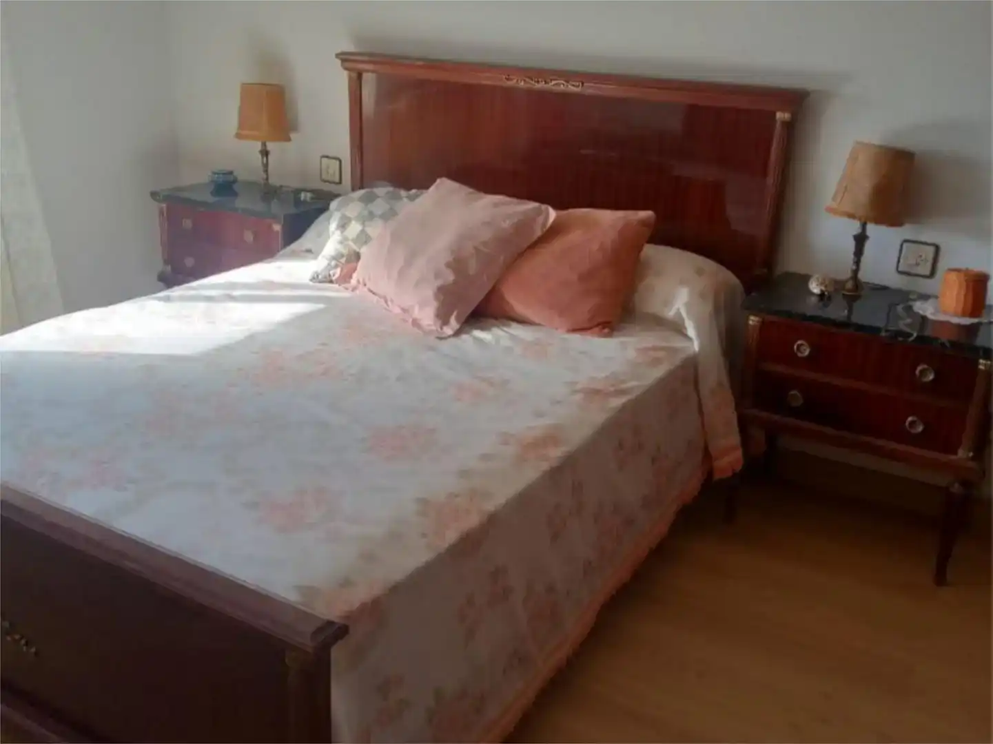 Dormitori de Casa o xalet en venda en Villar del Buey amb Aire condicionat i Balcó