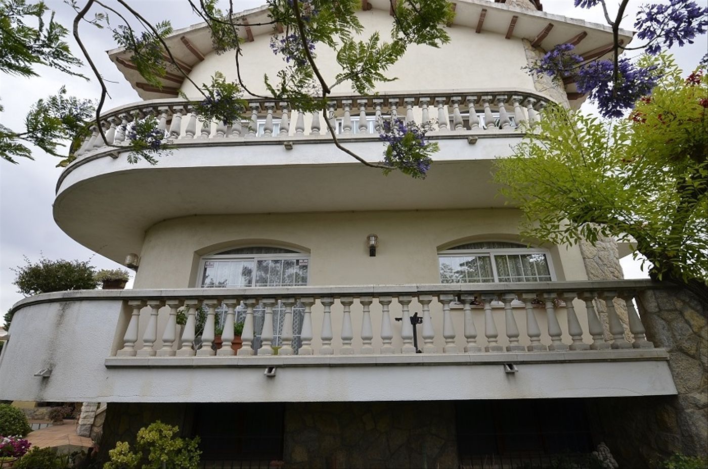 Vista exterior de Casa o xalet en venda en La Secuita amb Aire condicionat, Jardí privat i Terrassa