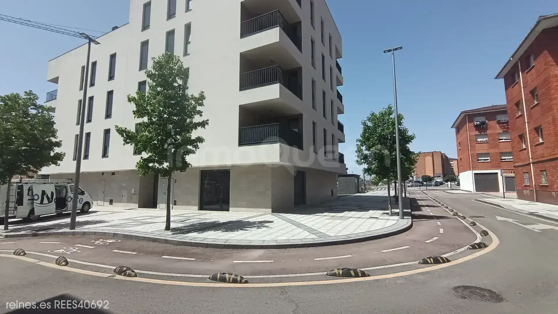 Parkplatz von Geschaftsraum zum Verkauf in Siero