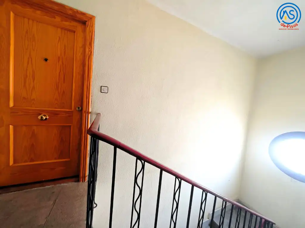 Piso de alquiler en Zaragoza con Calefacción, Amueblado y Horno