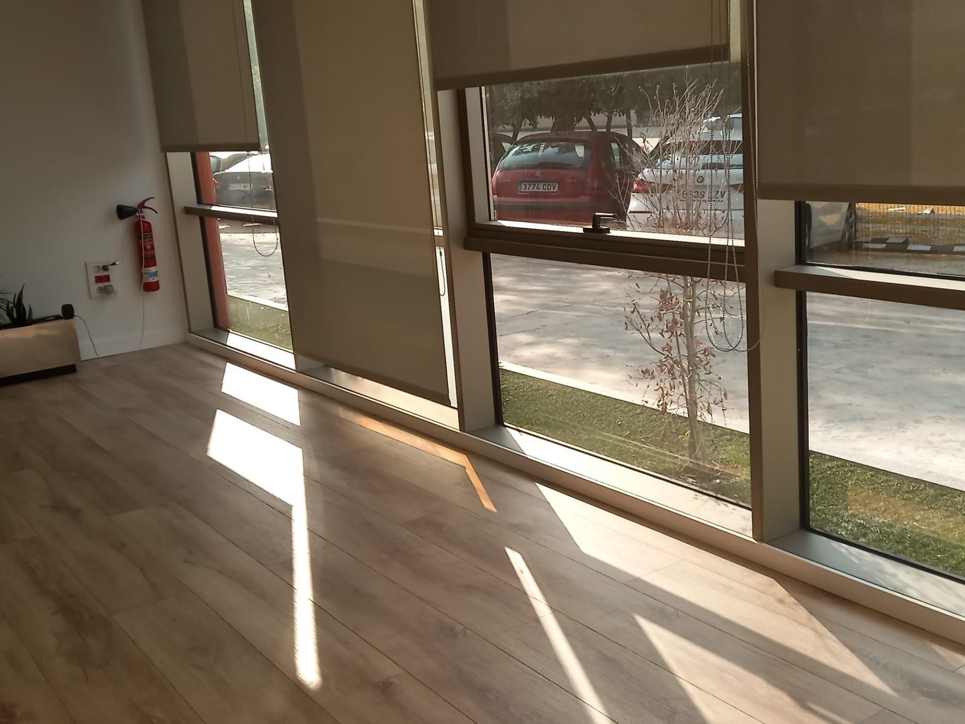 Oficina en venda a Jubalcoi