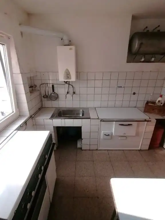 Cuina de Pis en venda en Gijón  amb Moblat i Forn
