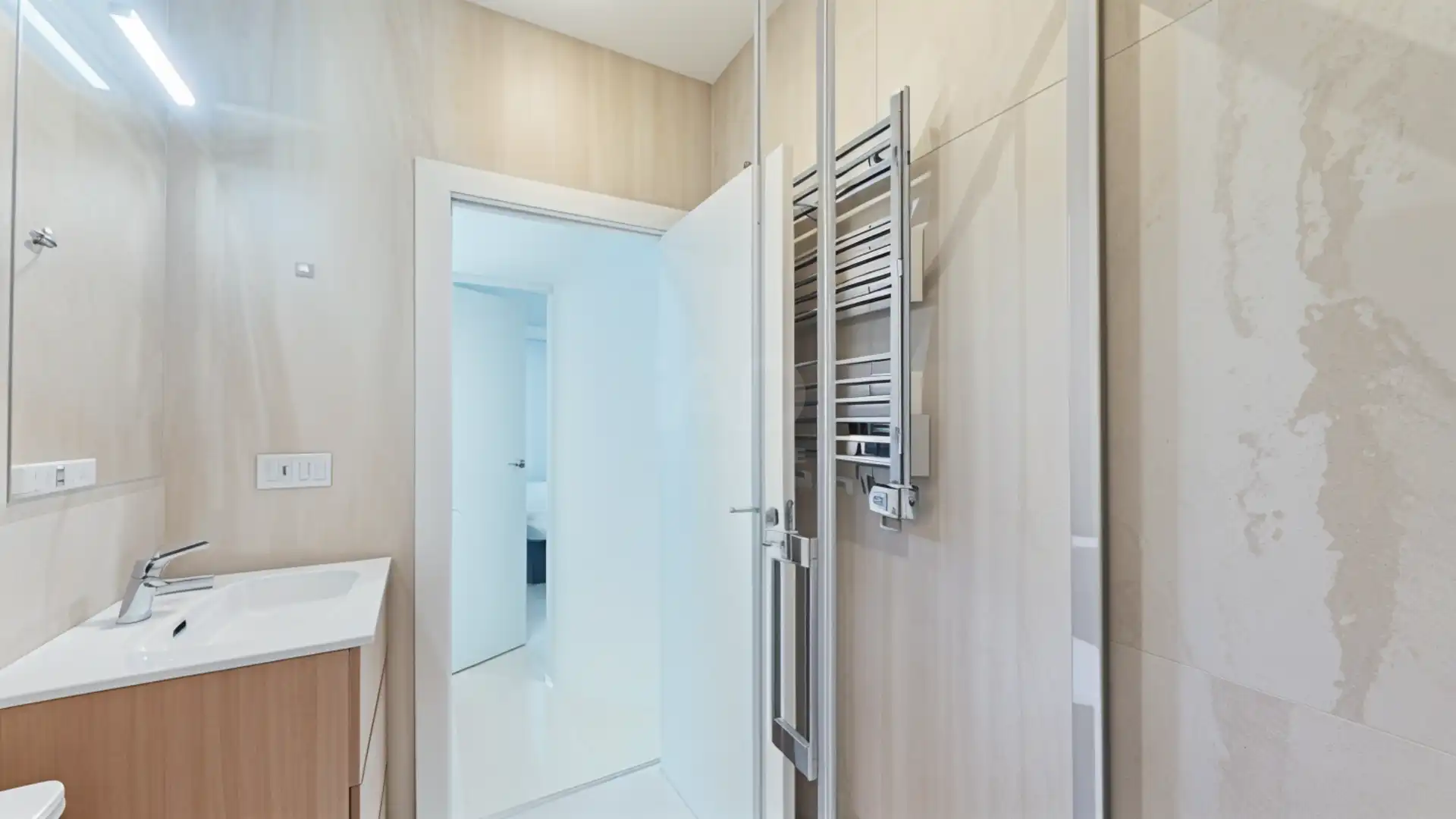 Baño de Piso en venta en Barcelona con Aire acondicionado