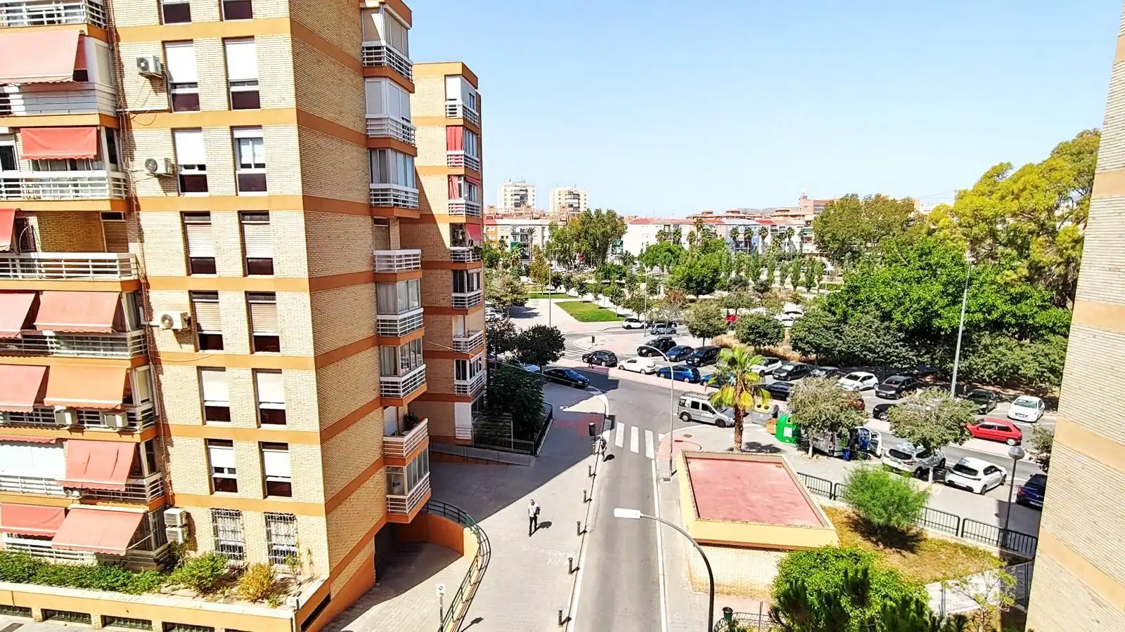 Vista exterior de Pis en venda en Alicante / Alacant amb Aire condicionat, Calefacció i Balcó