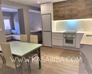 Kitchen of Flat to rent in  Valencia Capital  with Air Conditioner and Balcony