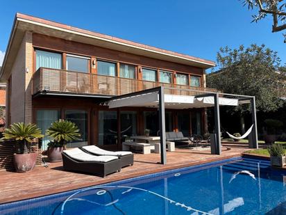 Terrassa de Casa o xalet en venda en Sant Cugat del Vallès amb Aire condicionat, Jardí privat i Piscina
