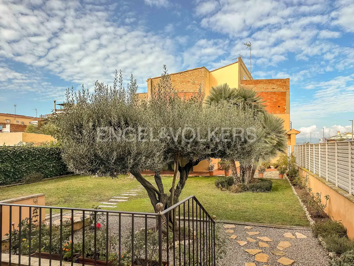 Exterior view of Houses for sale in Olèrdola  with Air Conditioner, Heating and Private garden