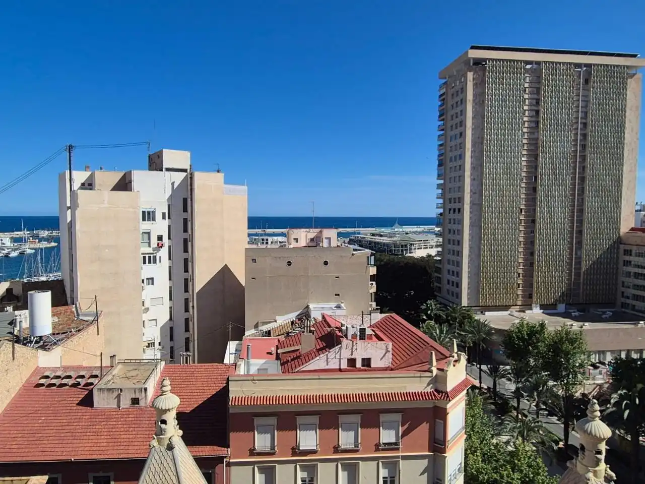 Vista exterior de Pis de lloguer en Alicante / Alacant amb Aire condicionat i Moblat